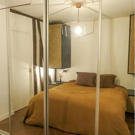 Апартаменты Cosy Au Coeur Du Marais